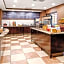 Hampton Inn By Hilton & Suites Bakersfield/Hwy 58
