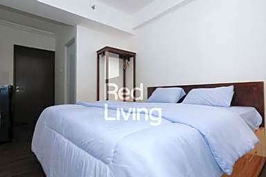 RedLiving Apartemen Gunung Putri Square TOP Room