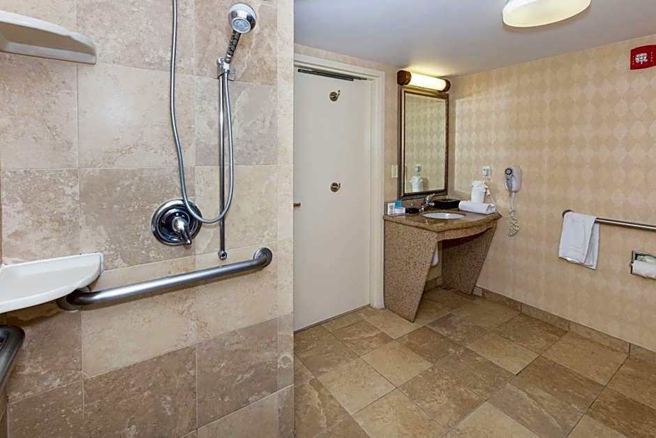 Hampton Inn By Hilton & Suites Jacksonville-Airport