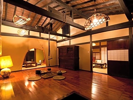 Deluxe Japanese-Style House - Annex