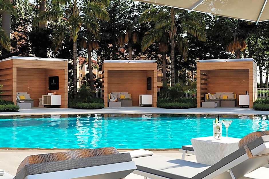 The Ritz-Carlton Naples, Tiburón