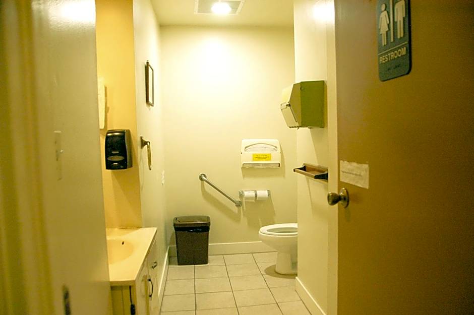 Little Tokyo Hotel – Los Angeles, CA