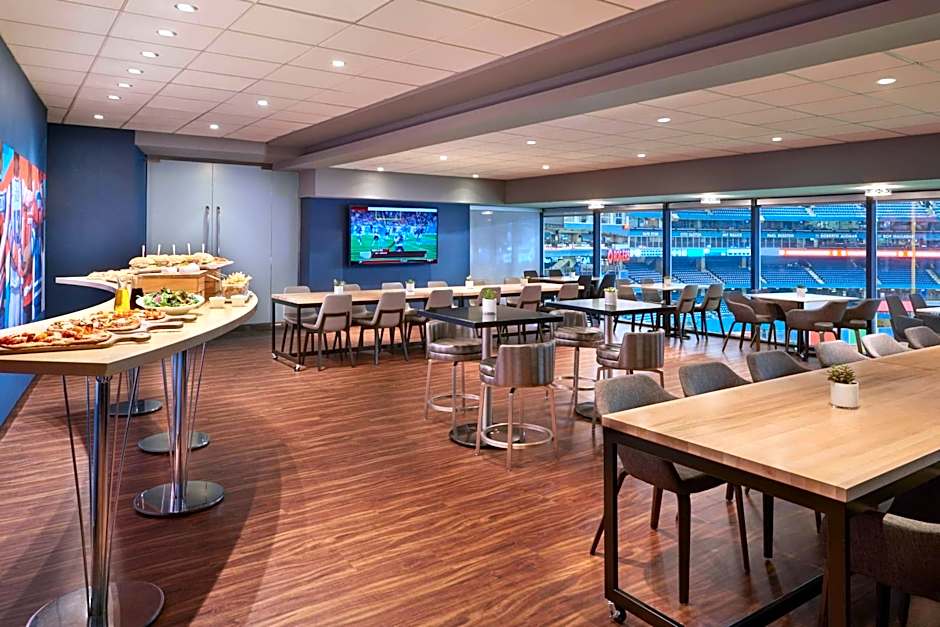 Toronto Marriott City Centre Hotel