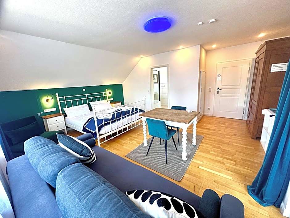 VILLA ORCHARD Frankfurt