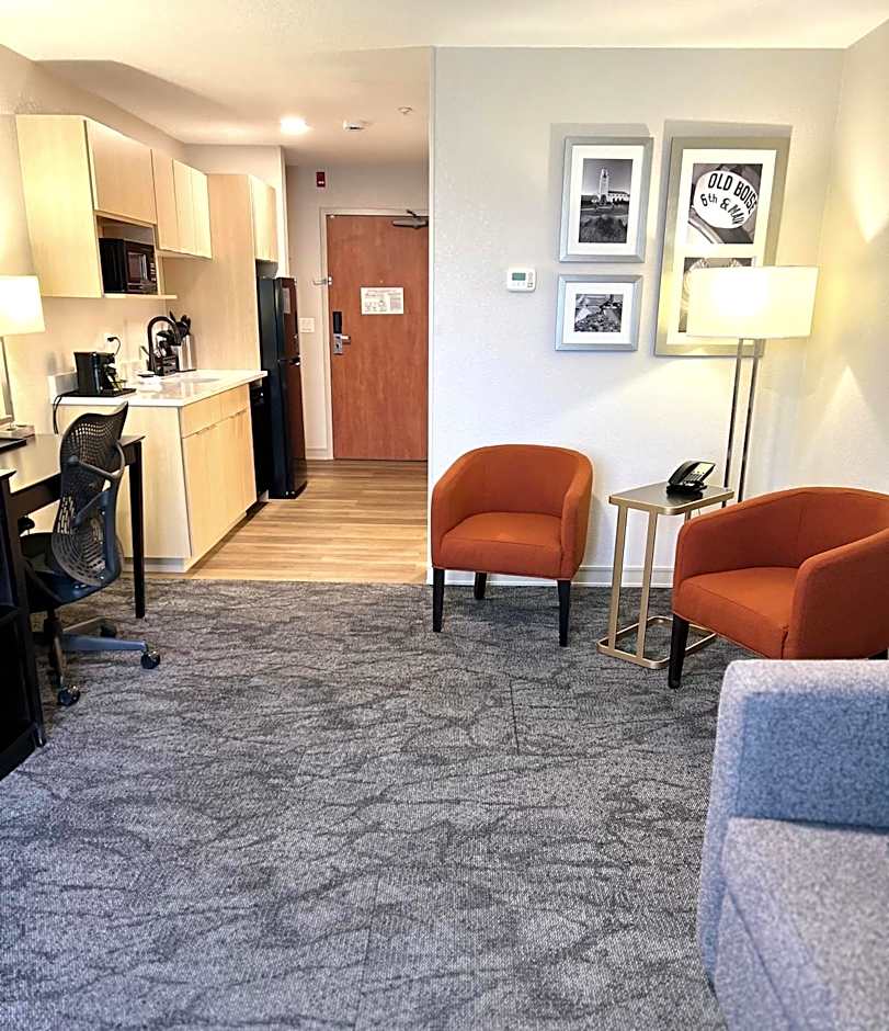 La Quinta Inn & Suites by Wyndham Boise Towne Square