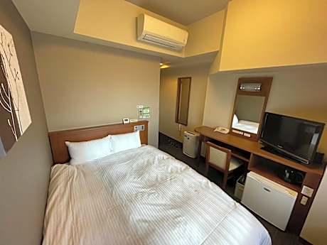 Double Room with Small Double Bed - Smoking