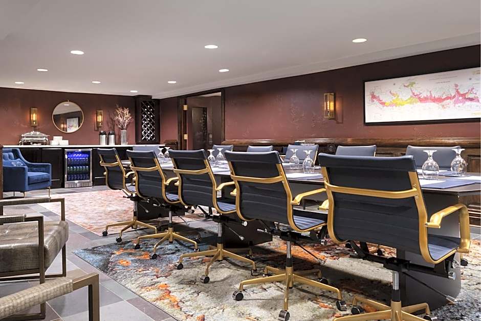 Seven Gables Inn, St Louis West, a Tribute Portfolio Hotel