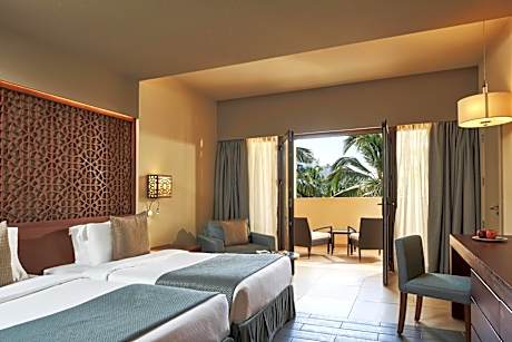 Deluxe Room for special needs Twin beds With Aqua Park Entrance