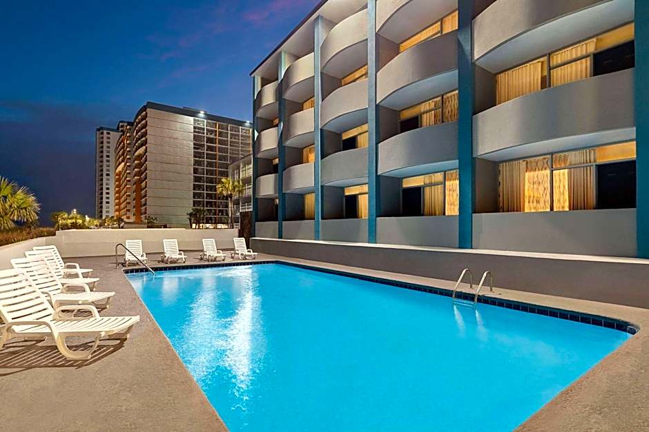 Days Inn by Wyndham Myrtle Beach-Beach Front