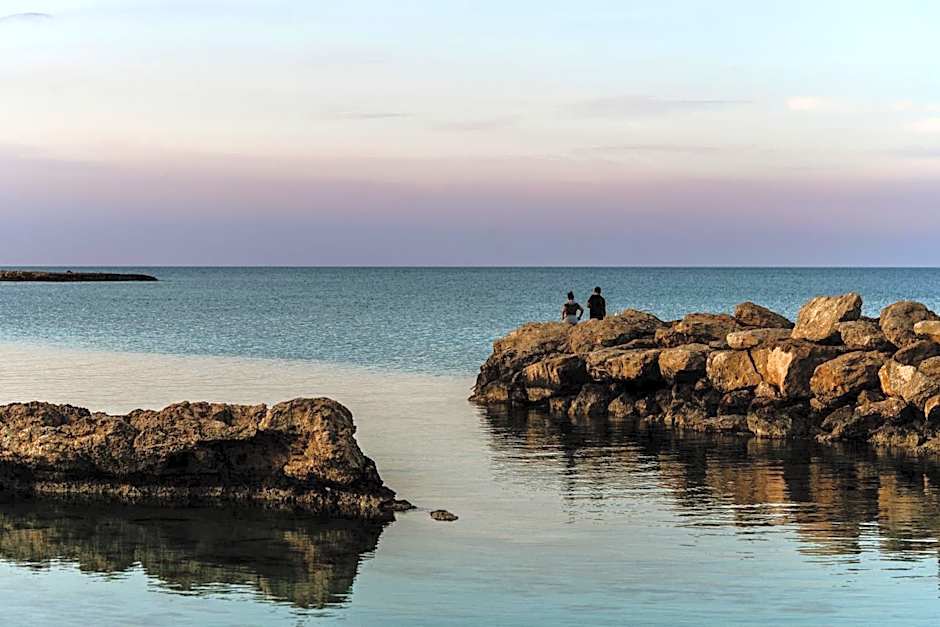 Cavo Zoe Seaside Hotel