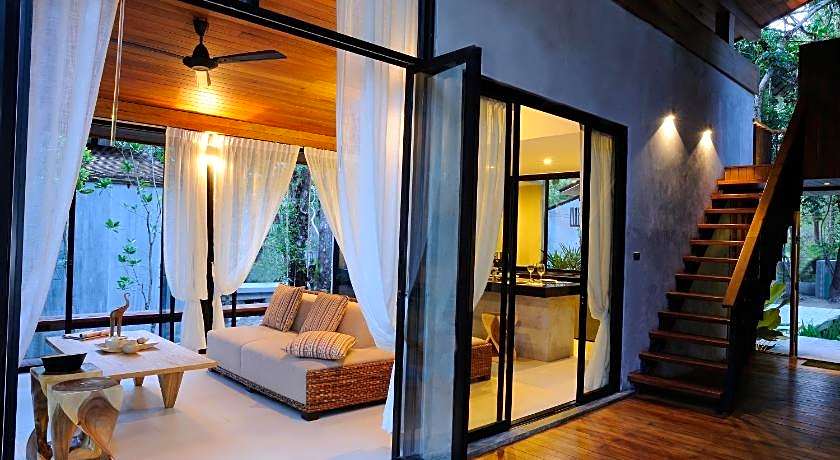 Villa Thalanena By The Beach