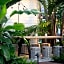 Lighthouse Hotel - Key West Historic Inns