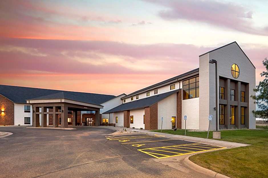 Best Western Watertown Inn and Suites