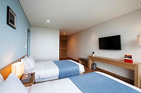 Suite - 2 Bed Room