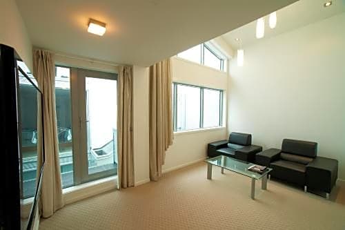 Distinction Wellington, Century City Hotel