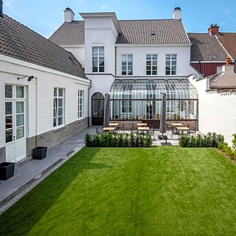 Bed & Breakfast Jezuietenplein 21