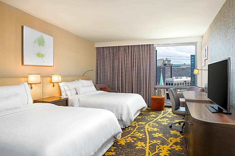 Photo 1 of 5 of 2 Queen Beds Guestroom, Lake View, Club Level