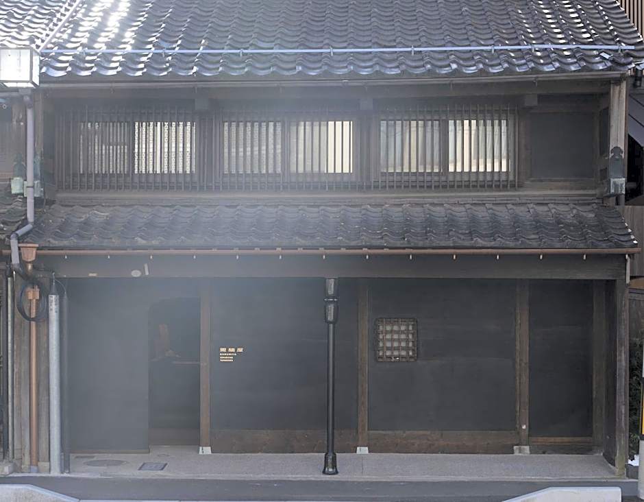 黒梅屋 Kurumiya