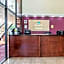 Quality Inn & Suites At Tropicana Field