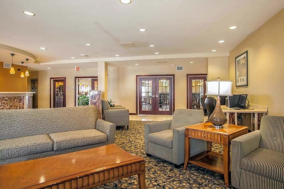 Comfort Suites Bloomington I-55 and I-74