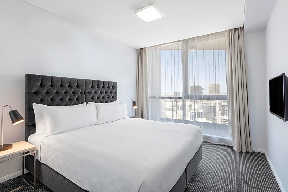 Meriton Suites Campbell Street