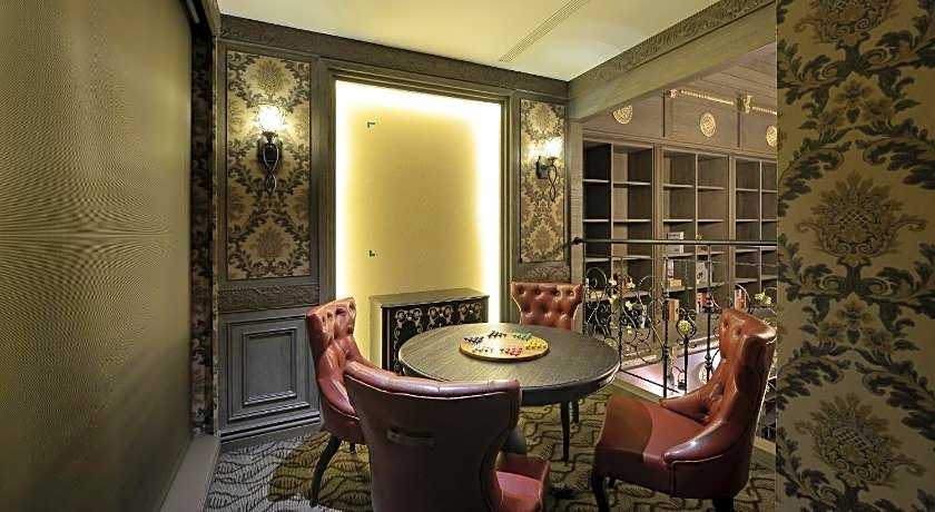 Golden Tulip RS Boutique Hotel