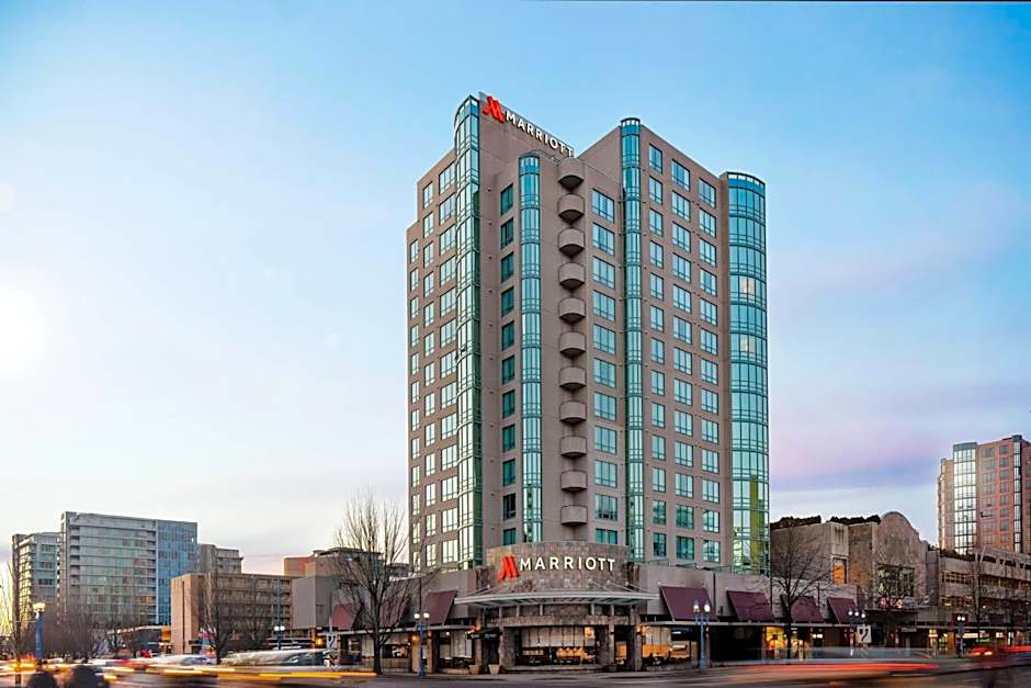 Vancouver Airport Marriott Hotel