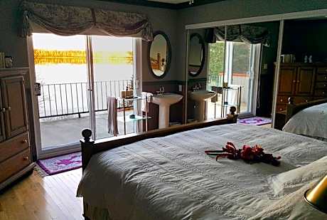 King Room with Lake View