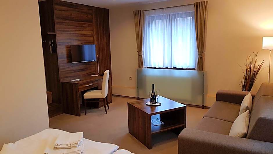 Hotel & Restaurant Pod Kaštany