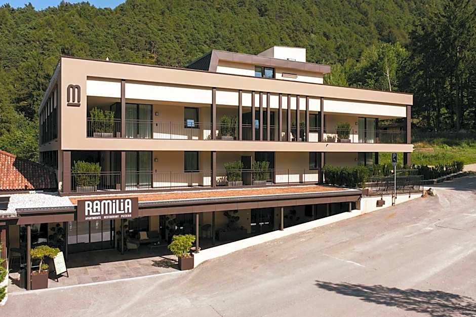 Ramilia Family Apartments Restaurant & Pizzeria