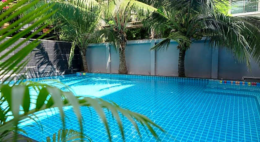 V20 Boutique Jacuzzi Hotel