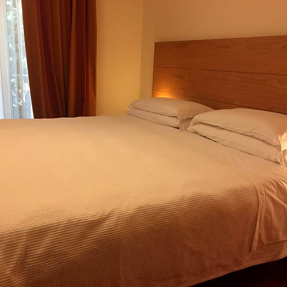Accademia Hotel