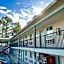 Garden Inn & Suites