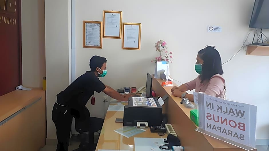 Gold Line Guest House