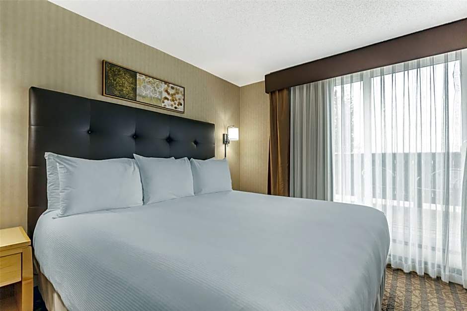 Best Western Cold Lake Inn