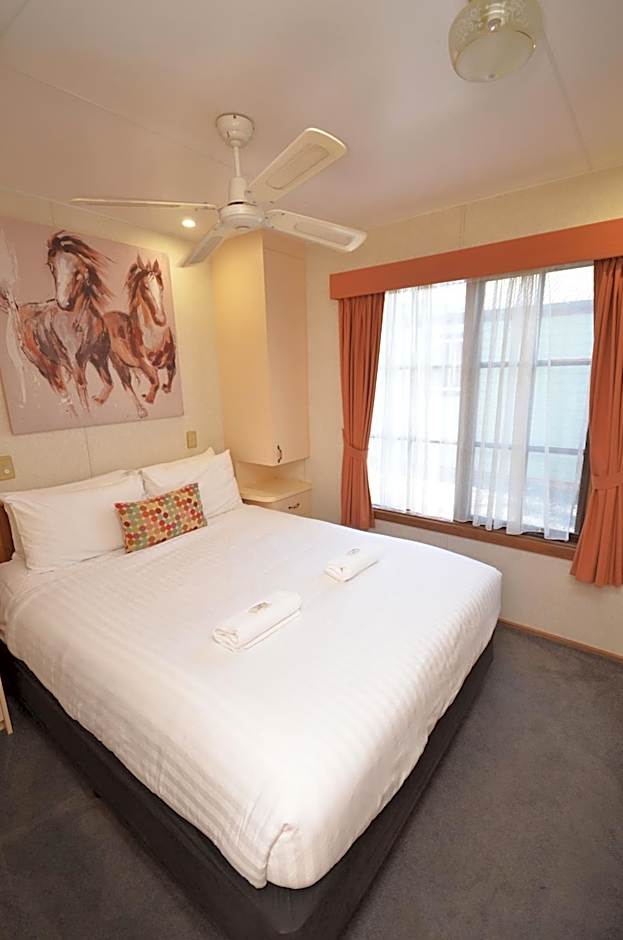 Tasman Holiday Parks - Merool on the Murray