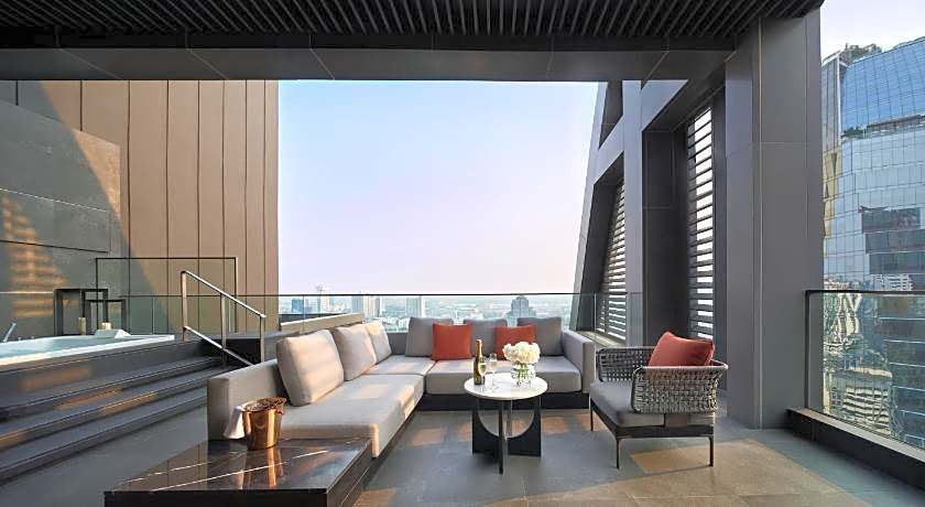 InterContinental Bangkok Sukhumvit By IHG