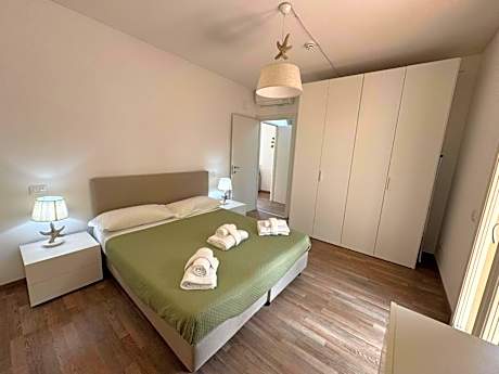 Apartment with Garden View