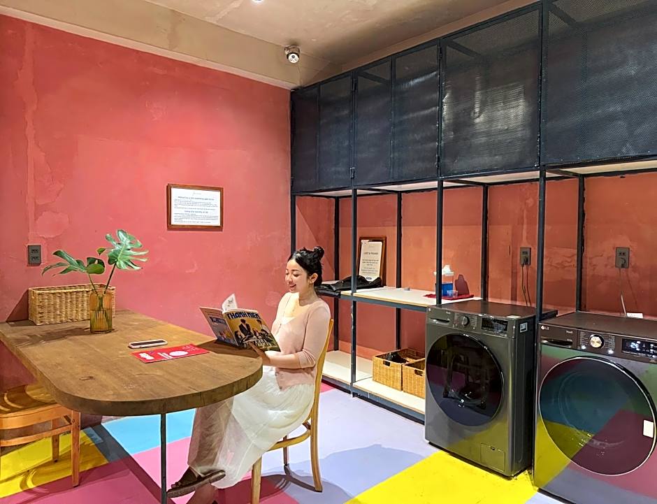 Joi Boutique Bãi Trước