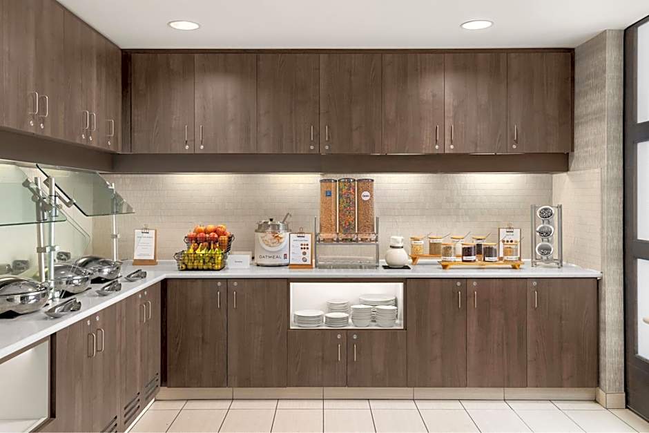 Residence Inn by Marriott Milwaukee West