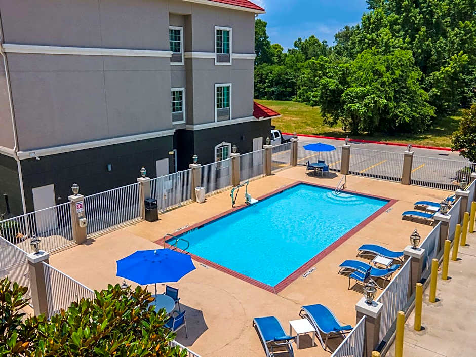 Comfort Inn & Suites