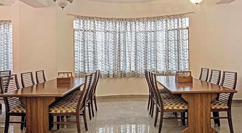 Hotel Meera