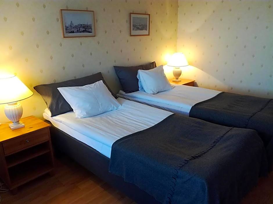 Photo 1 of 35 of Hotel Kievari