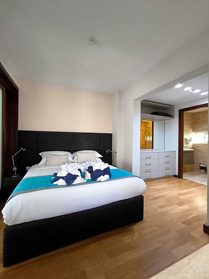 D Townhouse Boutique Suites
