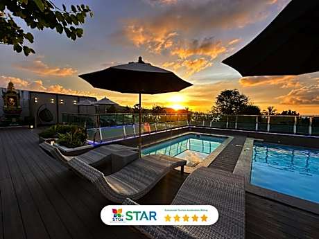 Premium Superior Twin Room with Mountain View