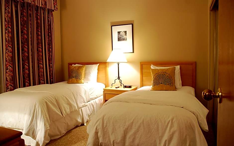 Rosellen Suites At Stanley Park