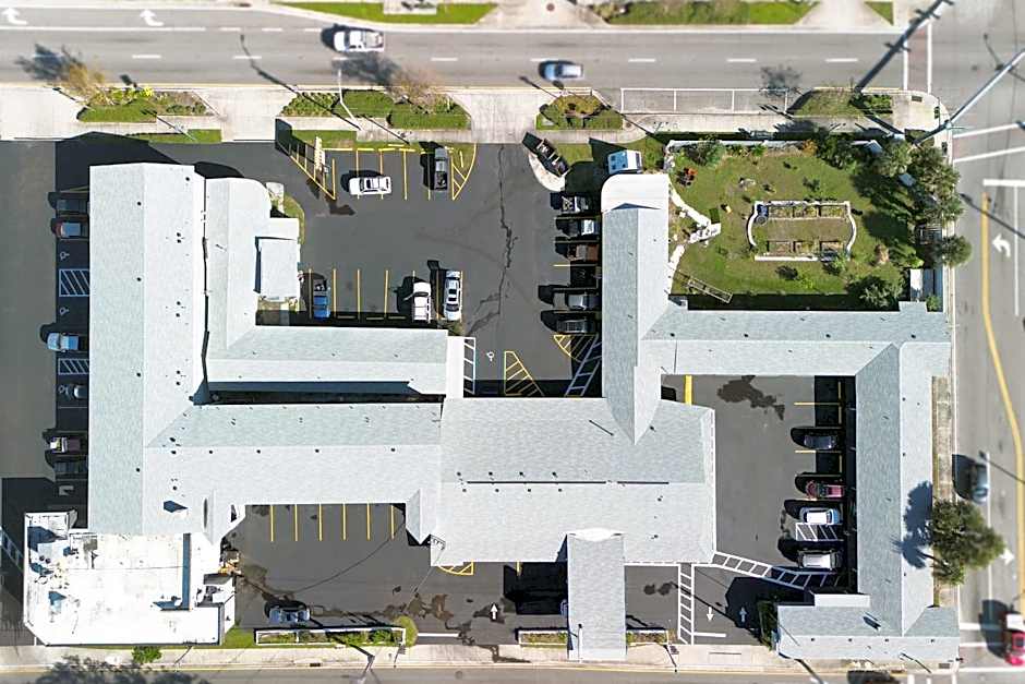 Sunrise Inn by OYO Titusville FL