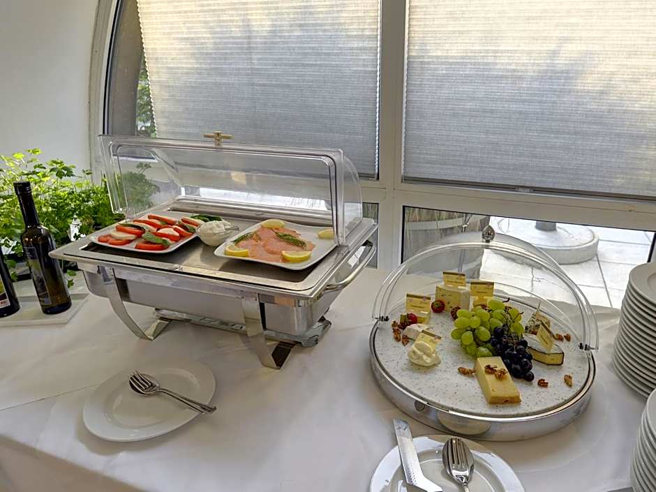 Skycity Hotel Atrigon