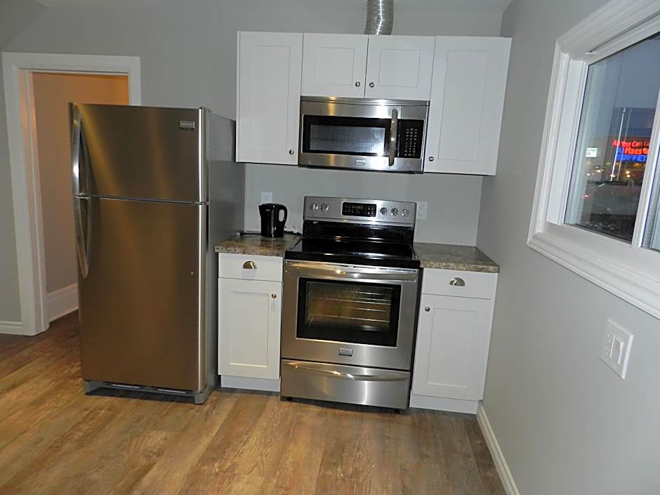 Kings Inn Near the Falls