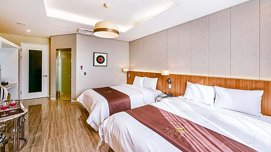 Aura Business Hotel